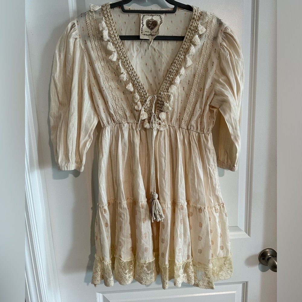 Z&L EUROPE Tassels Lace Trim Tiered Cotton Mini Dress in Ivory-Metallic sz L EUC